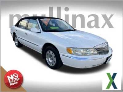 Photo Used 1998 Lincoln Continental