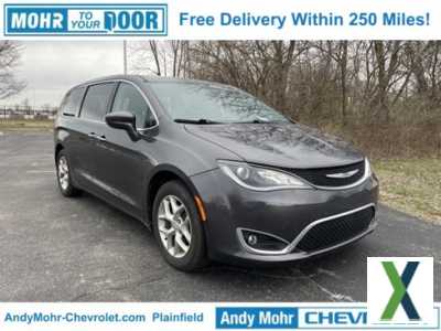 Photo Used 2018 Chrysler Pacifica Touring Plus w/ Tire & Wheel Group