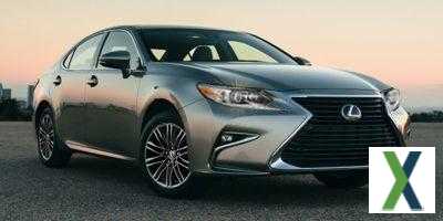 Photo Used 2018 Lexus ES 350 w/ Navigation System Package