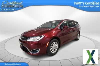 Photo Used 2020 Chrysler Pacifica Touring