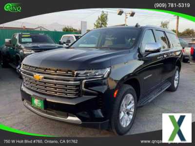 Photo Used 2022 Chevrolet Suburban Premier w/ Premium Package