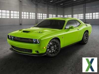 Photo Used 2022 Dodge Challenger R/T Scat Pack