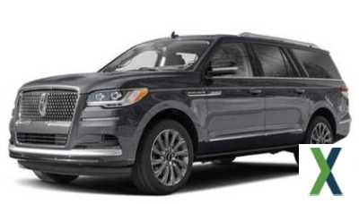 Photo Used 2022 Lincoln Navigator Reserve