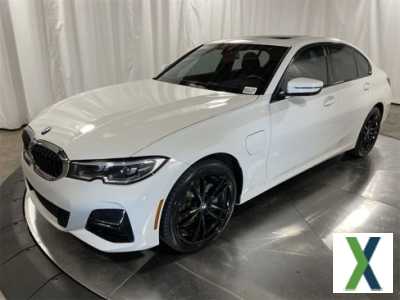 Photo Used 2021 BMW 330e xDrive w/ M Sport Package