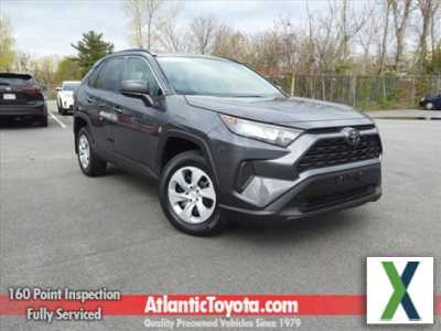 Photo Certified 2020 Toyota RAV4 LE