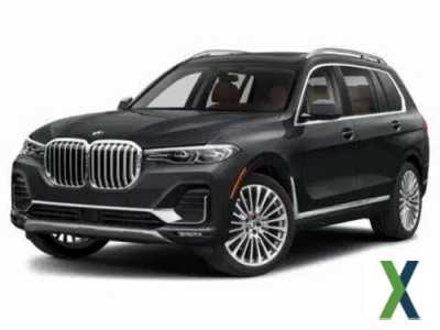 Photo Used 2022 BMW X7 xDrive40i w/ M Sport Package