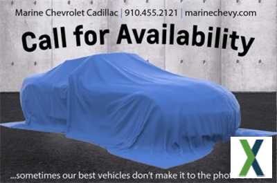 Photo Used 2021 Chevrolet Equinox LS w/ LS Convenience Package