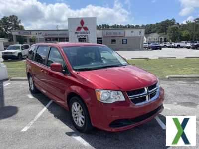 Photo Used 2016 Dodge Grand Caravan SXT