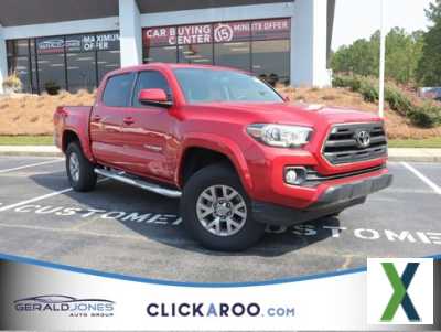 Photo Used 2016 Toyota Tacoma SR5 w/ SR5 Appearance Package (SN)