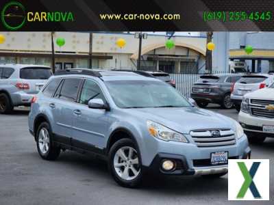 Photo Used 2014 Subaru Outback 2.5i Limited