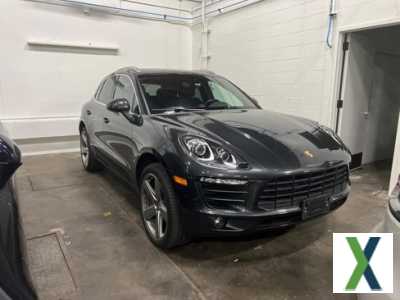 Photo Used 2018 Porsche Macan S