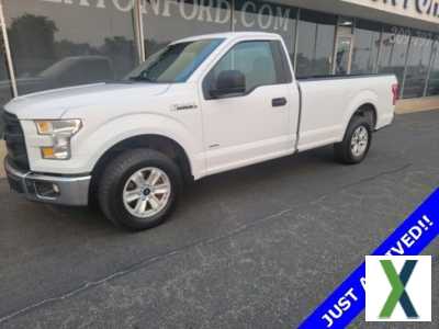 Photo Used 2016 Ford F150 XL w/ Equipment Group 101A Mid