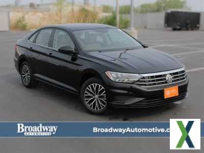 Photo Certified 2019 Volkswagen Jetta SE w/ Cold Weather Package