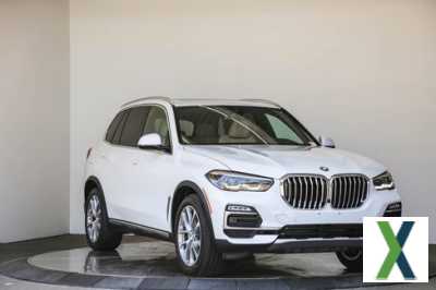 Photo Used 2020 BMW X5 sDrive40i w/ Convenience Package