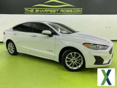 Photo Used 2019 Ford Fusion SE