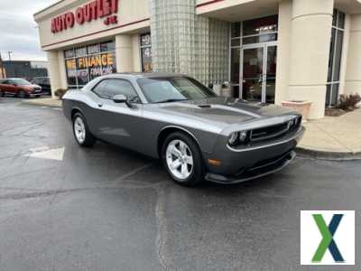 Photo Used 2012 Dodge Challenger SXT
