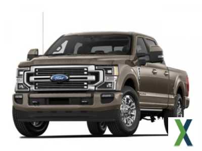 Photo Used 2022 Ford F250 Lariat w/ Lariat Ultimate Package