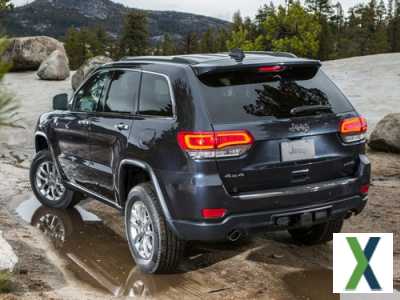 Photo Used 2015 Jeep Grand Cherokee Altitude