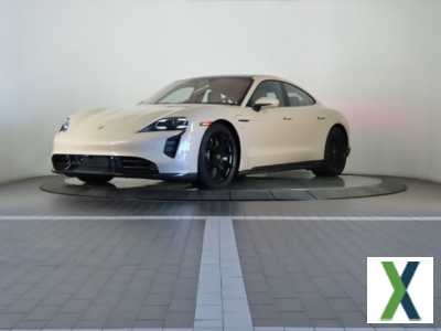 Photo Certified 2022 Porsche Taycan GTS