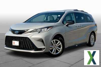 Photo Used 2023 Toyota Sienna XSE