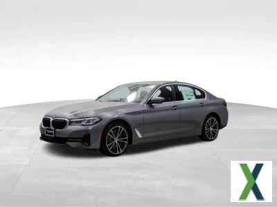 Photo Used 2023 BMW 530i xDrive w/ Premium Package