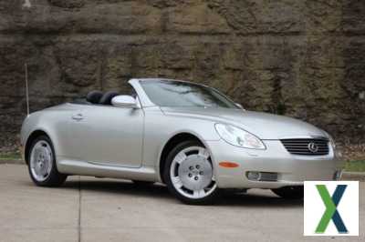 Photo Used 2002 Lexus SC 430 Convertible