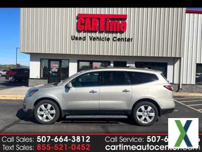 Photo Used 2017 Chevrolet Traverse LT w/ Traveler's Package
