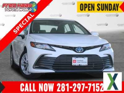 Photo Certified 2022 Toyota Camry LE