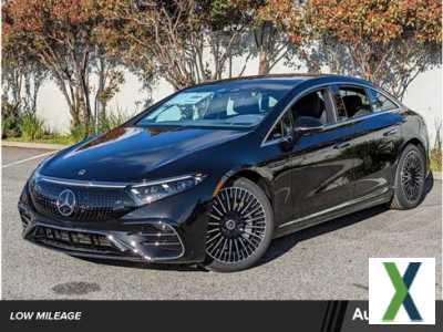 Photo Used 2022 Mercedes-Benz EQS 580 4MATIC Sedan