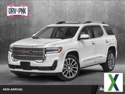 Photo Used 2022 GMC Acadia Denali w/ Denali Technology Package