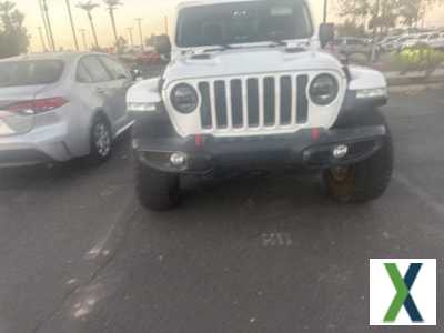 Photo Used 2022 Jeep Gladiator Rubicon w/ Trailer Tow Package