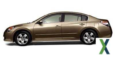 Photo Used 2008 Nissan Altima 2.5 S w/ Emergency Aid Pkg