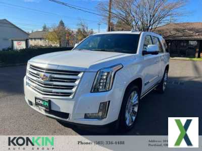 Photo Used 2018 Cadillac Escalade Platinum