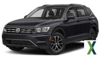 Photo Used 2021 Volkswagen Tiguan SEL Premium R-Line