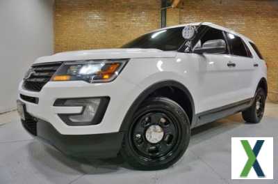 Photo Used 2017 Ford Explorer 4WD Police Interceptor w/ Ultimate Wiring Package