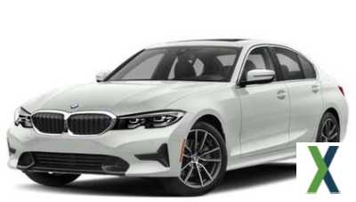Photo Used 2021 BMW 330i xDrive Sedan w/ Convenience Package