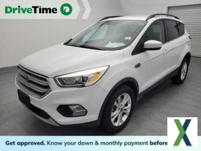 Photo Used 2017 Ford Escape SE w/ Equipment Group 201A