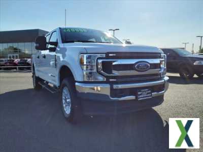 Photo Used 2022 Ford F250 XLT w/ FX4 Off-Road Package