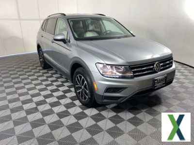 Photo Used 2021 Volkswagen Tiguan SE