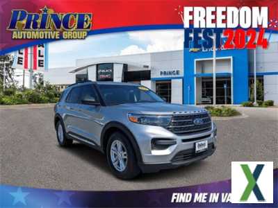 Photo Used 2020 Ford Explorer XLT w/ Comfort Package
