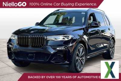 Photo Used 2022 BMW X7 M50i