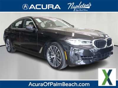 Photo Used 2023 BMW 540i w/ Premium Package