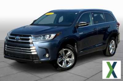 Photo Used 2019 Toyota Highlander Limited