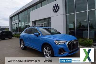 Photo Used 2022 Audi Q3 2.0T Premium Plus w/ Premium Plus Package