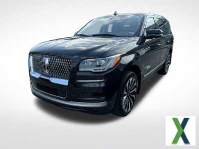 Photo Used 2022 Lincoln Navigator Reserve