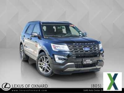 Photo Used 2017 Ford Explorer XLT w/ Equipment Group 202A
