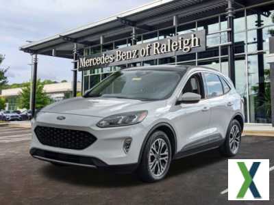 Photo Used 2020 Ford Escape SEL