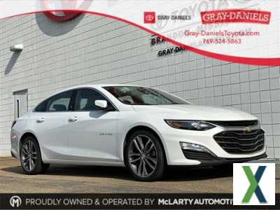 Photo Used 2022 Chevrolet Malibu LT