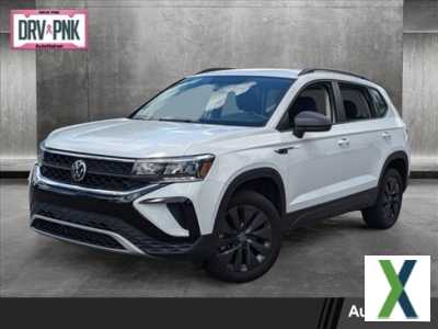 Photo Used 2022 Volkswagen Taos S