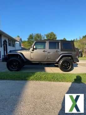 Photo Used 2016 Jeep Wrangler Unlimited Sahara